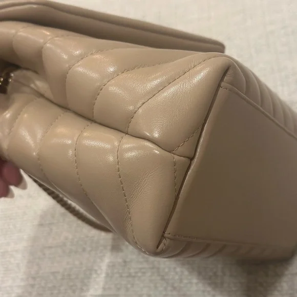 Yves Saint Laurent Tan Toy LouLou Bag - Picture 4 of 11